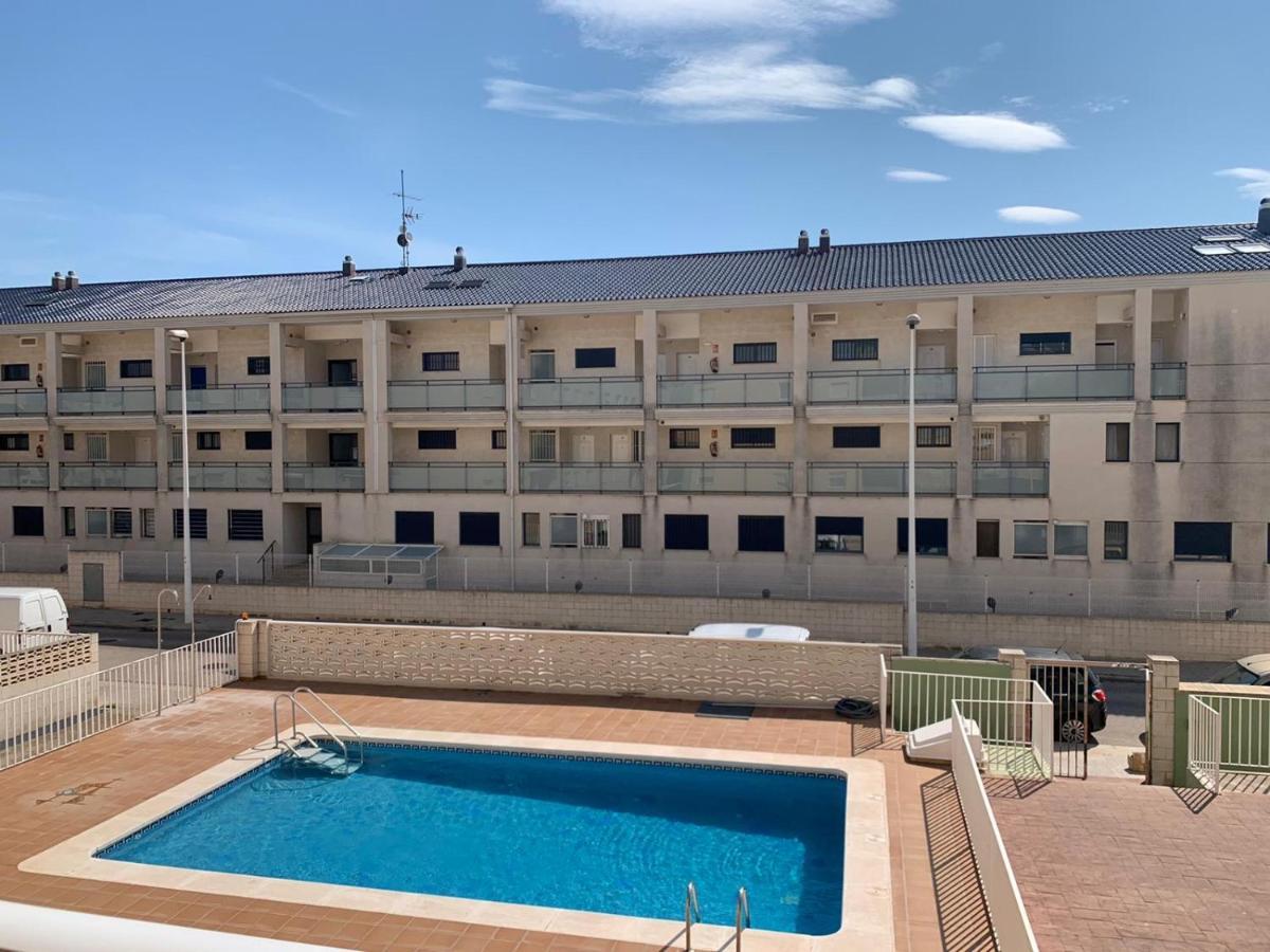 Apto Con Piscina En La Playa Cerca De Vlc Con Ac Пусол Екстериор снимка