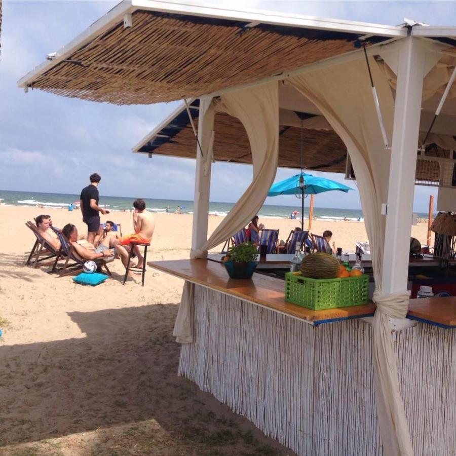 Apto Con Piscina En La Playa Cerca De Vlc Con Ac Пусол Екстериор снимка