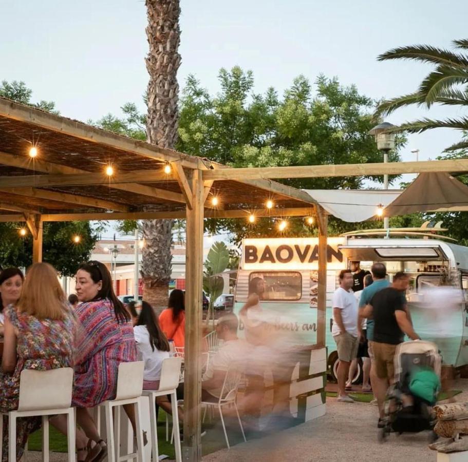 Apto Con Piscina En La Playa Cerca De Vlc Con Ac Пусол Екстериор снимка
